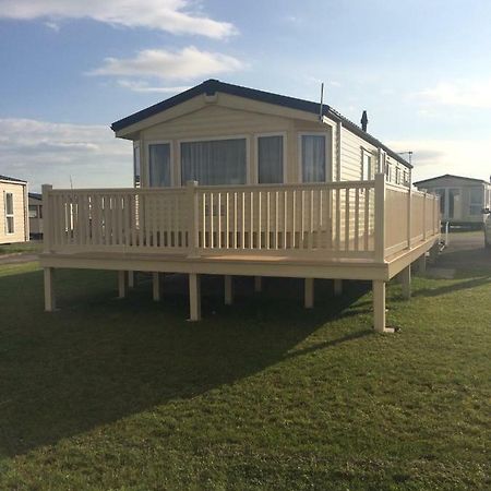 M68 3 Bedroom, 6 Berth Caravan Sand Le Mere Tunstall  Exterior photo