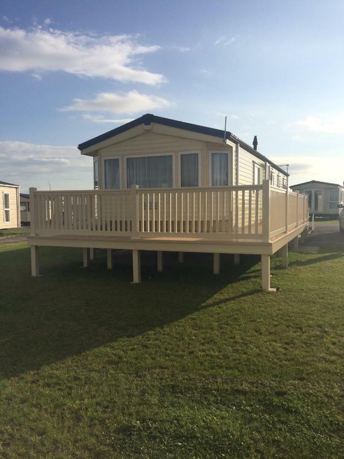 M68 3 Bedroom, 6 Berth Caravan Sand Le Mere Tunstall  Exterior photo